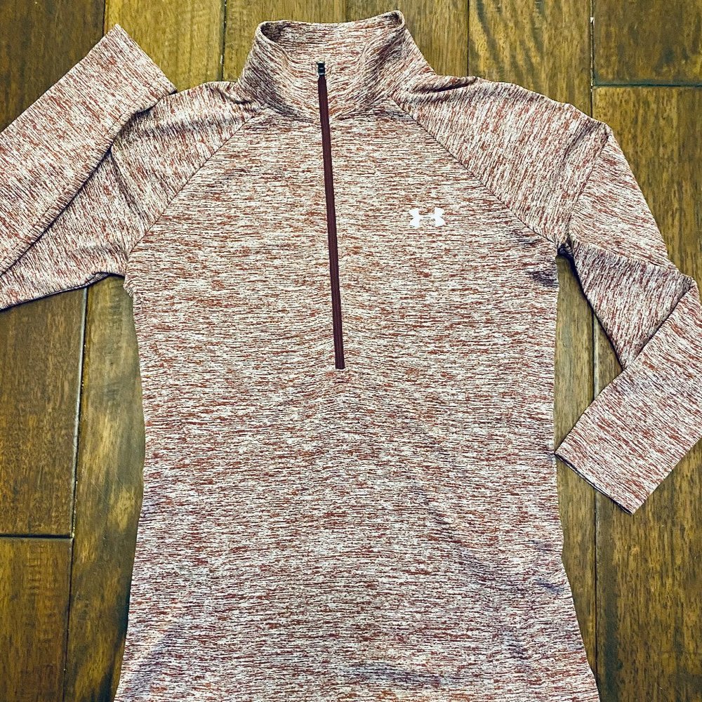 UA Tech Twist 1/2 zip heat sheild pullover